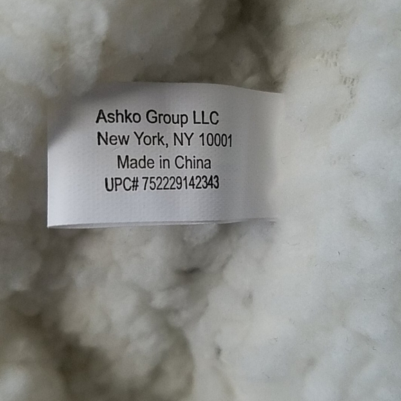 NWOT 2/$15 Pink/ Silver sequins slippers - Picture 10 of 10